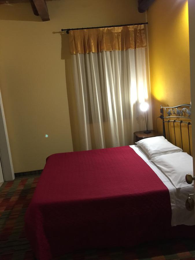 Hotel Ristorante "La Stazione" Cordovado Kültér fotó