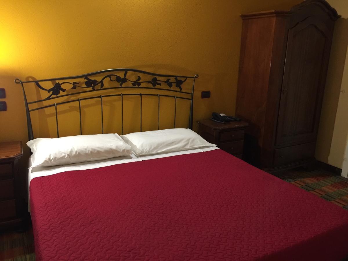 Hotel Ristorante "La Stazione" Cordovado Kültér fotó