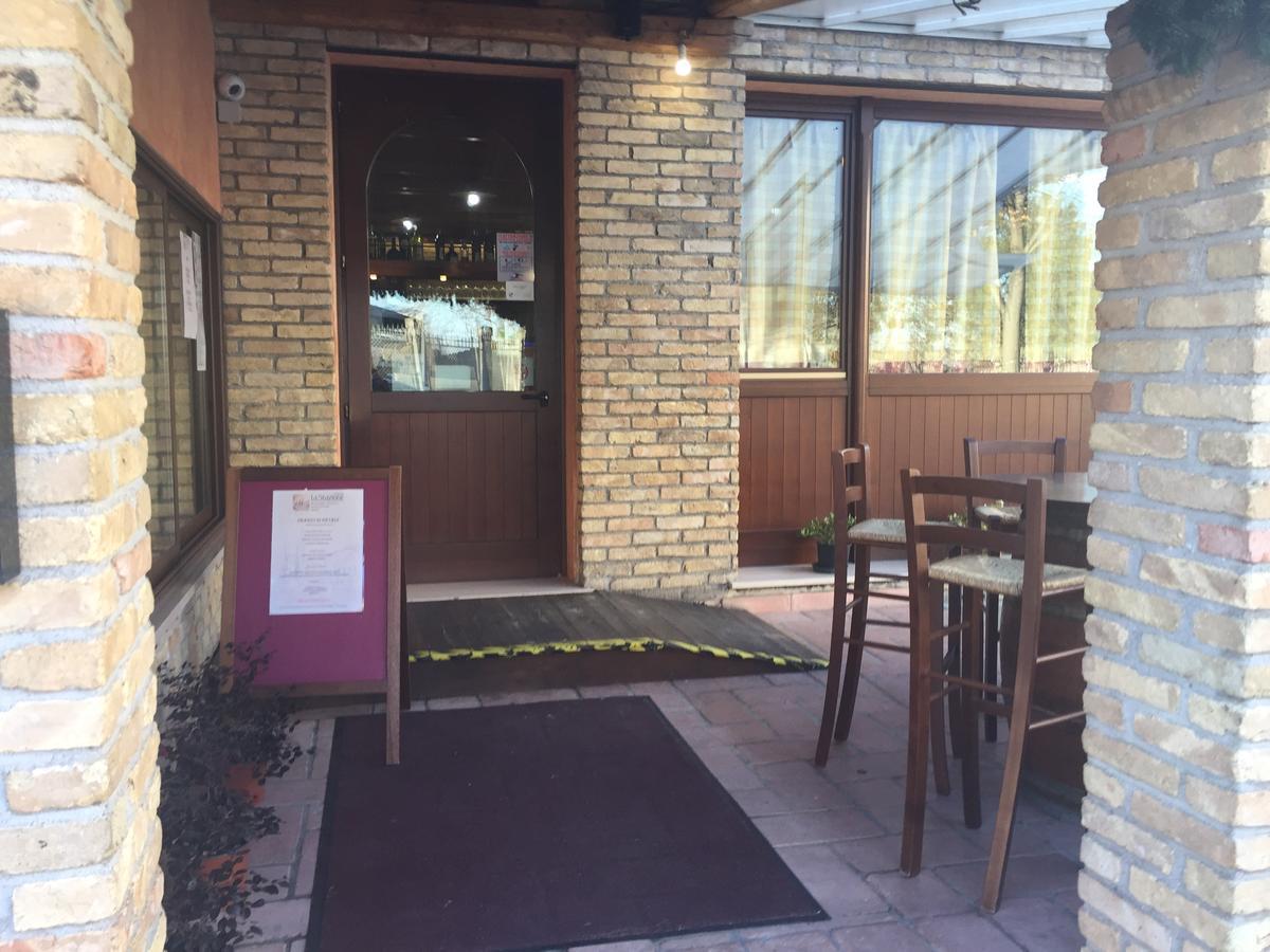 Hotel Ristorante "La Stazione" Cordovado Kültér fotó